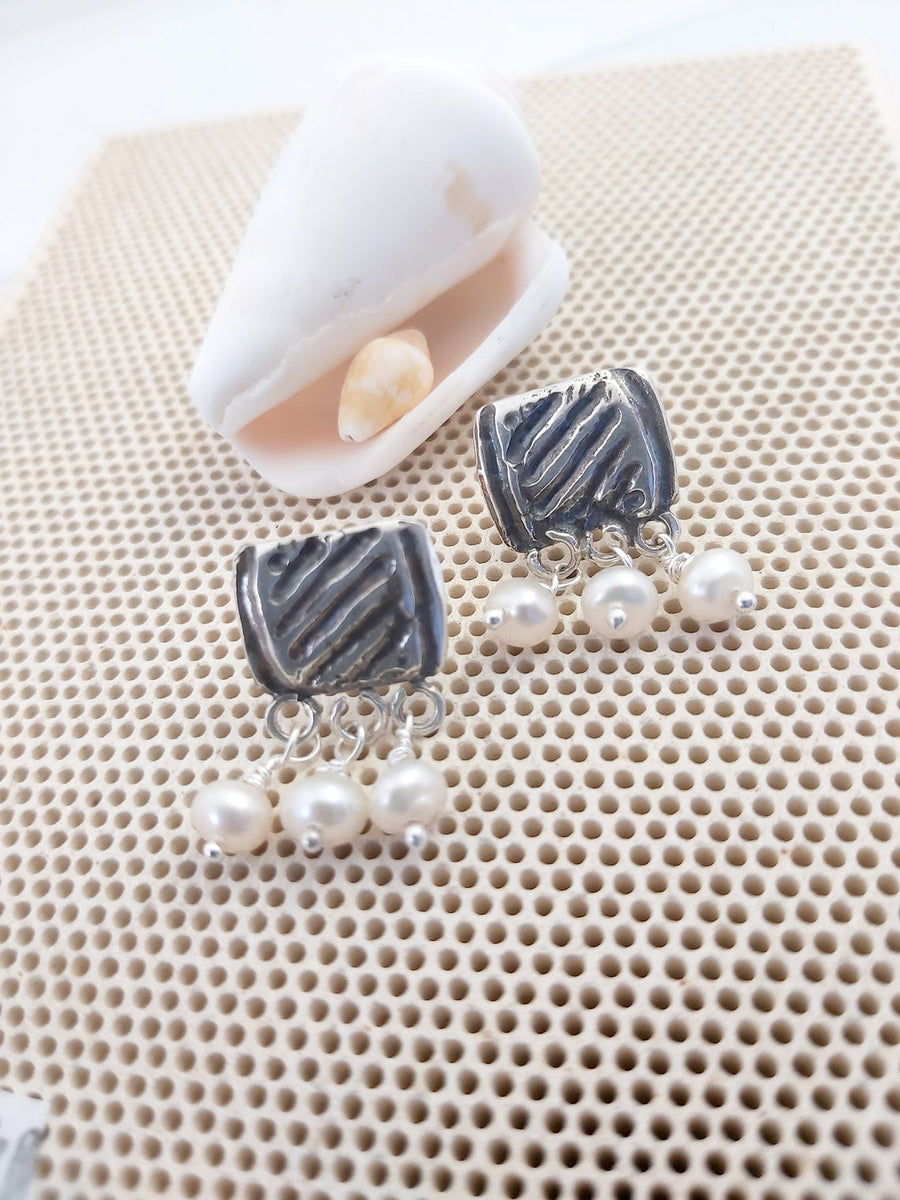 Silver Pearl Stud Earrings