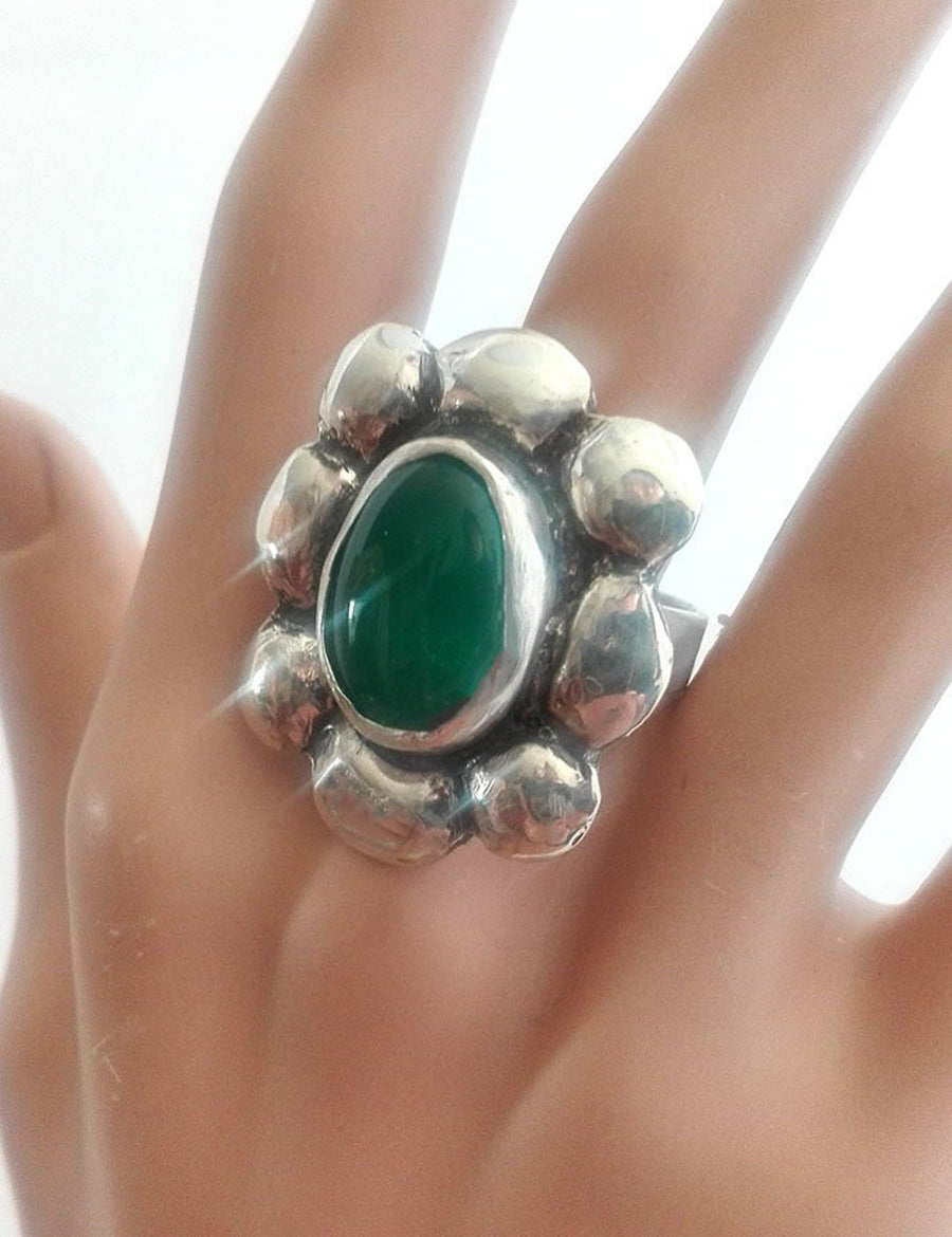 Green Agate Gemstone Silver Flower Ring