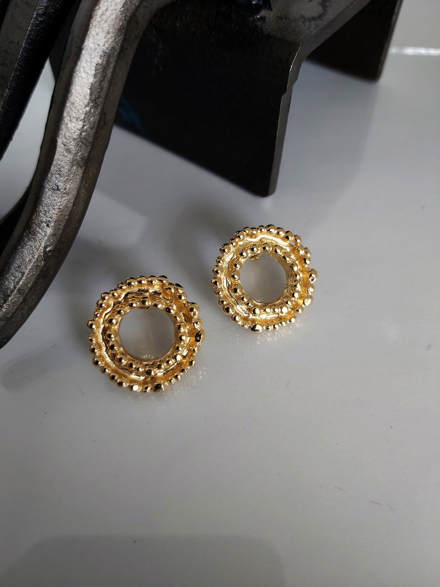 Circle Stud Earrings,Gold Stud Earrings,Round Jewelry Studs,Round Stud Earrings,Handcrafted Jewelry,Large earring studs,Geometric Jewelry