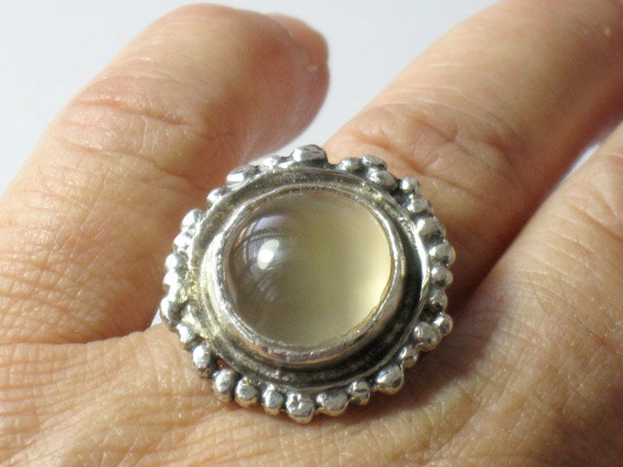 Sterling Silver round Moonstone Ring