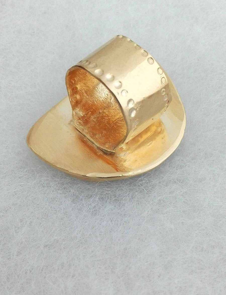 Natural Large Opal Gold Ring.